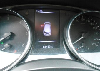 Nissan Qashqai 1,6 dCi 130 Xtronic Tekna CZ nafta - 19