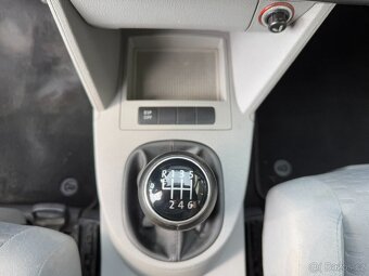 Volkswagen Touran, 2.0TDI, 103kw 7míst - 19