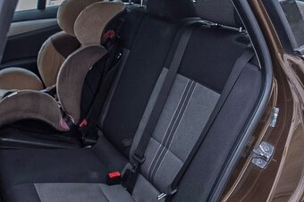 BMW X1 r.2010 , 110kw 4x4 - 19