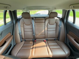 Volvo V60 2.0 D4 Momentum 140kW 2019 odpočet DPH - 19