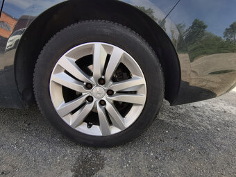 Peugeot 308 Kombi 1.2, 81kW, klimatizace, tempomat, LED - 19