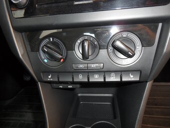 Škoda Rapid 1.0 TSi,81kw,zak. v ČR,naj.89000km - 19
