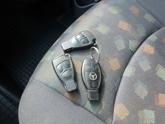 Mercedes Benz Vito 111 2.2 CDI r.v.2008 (1.MAJITEL) - 19