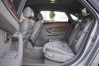Audi A8 Long 4.2 V8 quattro tiptronic - 19
