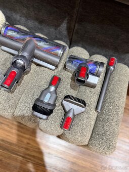 Vysavač Dyson V15™ Detect Absolute - 19