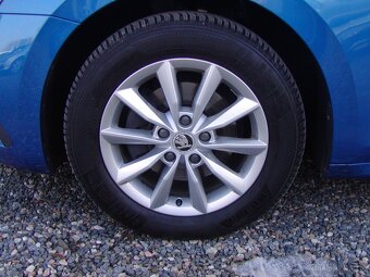 Octavia Combi 2.0TDi, STYLE, NAVI, PLNÁ VÝBAVA, VÝB.STAV - 19