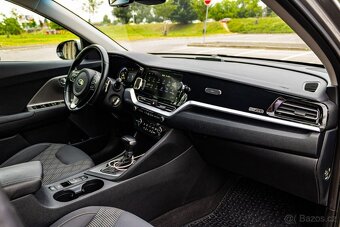 Kia Niro 1.6 GDi Plug-in Hybrid Gold A/T 2019 - 19