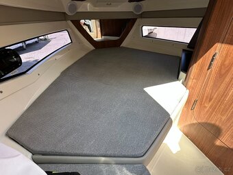 QUICKSILVER Activ 755 CRUISER + MERCURY F 250 V8 EFI EXLPT D - 19