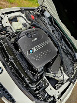 Bmw 330d touring 210 kw Najeto 162 tis km servis BMW - 19