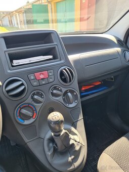 Fiat Panda červená 2009 - 19