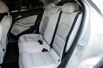 Mercedes-Benz GLA 200 d A/T - 19