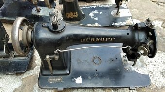 sbírka šicích strojů - 19