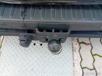 Ford Transit Custom 2.2 TDCi 155 PS 9 miest - 19