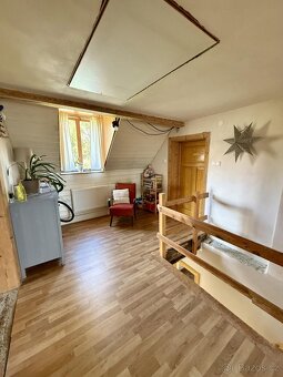 Prodej rodinného domu 200 m2, pozemek 1.207 m2 - 19