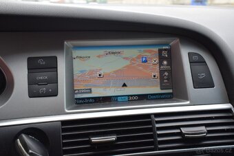 Audi A6 4F 3.0TDi QUATTRO/AUT/KŮŽE/AC/ - 19