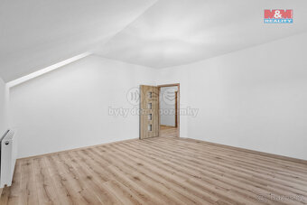 Prodej rodinného domu 6+kk, 276 m², Rabakov - 19