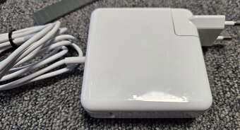 Apple GISSARAL GISAC65-SP4 65W , USB rozbočovače,klávesnice - 19