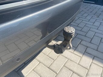 Mercedes-Benz Třídy C, 220D 125kW -LED-NAVI-ALU-TAŽNÉ - 19