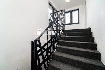 Prodej RD po kompletní rekonstrukci se zahradou v Ostravě -  - 19