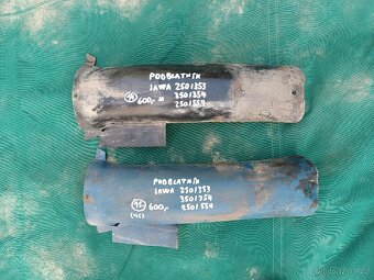 Zadní blatník Jawa kyvacka,panelka,čz,manet, Egypťan,bizon,p - 19