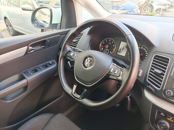 VW Sharan Comfortline 1.4TSI 110kW ACC Tažné Bi-Xenon - 19
