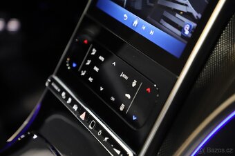 Mercedes-Benz C 300eT 66tkm - otevřeno celý víkend do 20:00 - 19