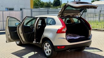 Volvo XC60 //2.4 D4//120kW//AWD//107TKM//SERVIS//1.MAJ// - 19