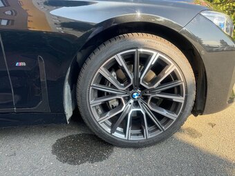 BMW 730d M-Paket xDrive I.majitel CZ rok 2022 záruka 5/2025 - 19