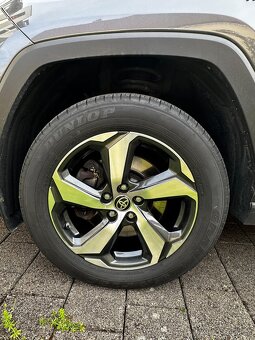 Toyota RAV 4 2.5 hybrid - 19