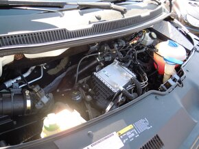 VW Transporter valník 2.0TDi 150koní 6míst r.v.4/2017 - 19