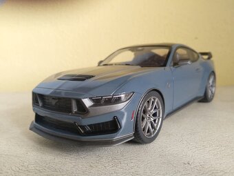 Modely aut 1/18 (Redukce sbírky) - 19