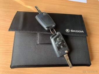 Škoda Octavia combi 2.0 TDI DSG Style r.v.2017 LED Světla - 19