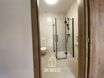 Pronájem domu 5+kk, 139 m2 se zahradou, terasou a balkonem – - 19
