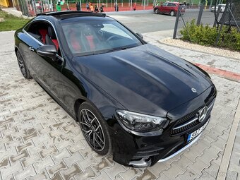 E 220d 4-MATIC 143kw kupe,10/2023,AMG PAKET,26.000km,ZARUKA - 19