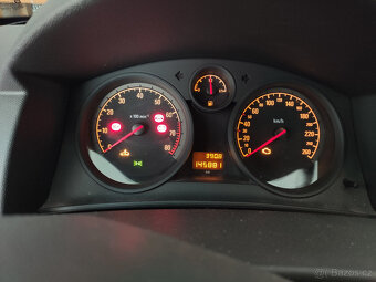 Opel Astra H kombi 1,6, 2012 - 19
