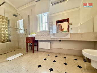 Prodej historického objektu, 950 m², Štramberk, ul. Náměstí - 19