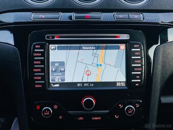 Ford S-MAX  2.0TDCi 120KW MANUÁL VÝHŘEV KAMERA TITANIUM S - 19