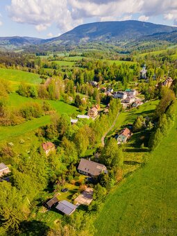 Prodej rodinného domu 402 m², pozemek 3160 m² v Krkonoších - 19