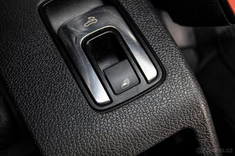 Volkswagen Golf Cabrio 1.6 TDI BlueMotion Technology - 19