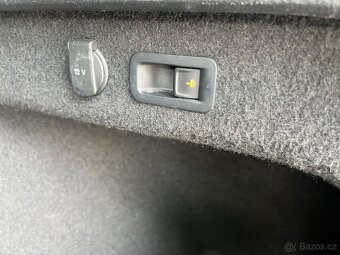 VW Passat B8 combi TDi 140kw 4motion Webasto R-Line Highline - 19