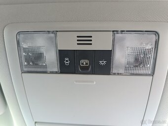 Toyota Verso 1.8 Valvematic / Benzín / 2010 - 19