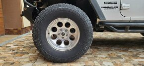 2012 Jeep Wrangler Unlimited Sport Sahara 3.6L V6 - 19