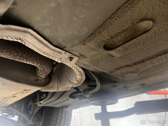 Ford Focus 1.8i 92kW benzin 2009 Top stav Bez koroze - 19