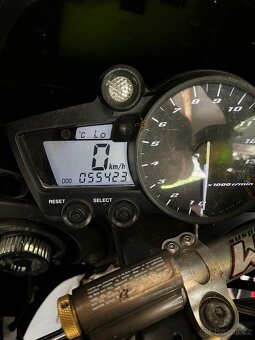 Prodam yamaha R1 - 19