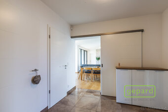 Prodej rodinného domu 182 m2, pozemek 1079 m2 - 19