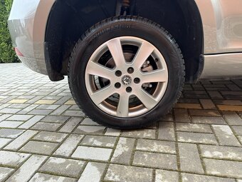 Škoda Yeti 2.0 TDi 81kW 4x4 serviska - 19