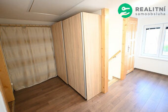 Prodej rodinného domu 142 m2, pozemek 818 m2. - 19