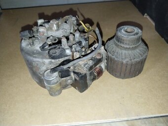 Jawa 250 pérák - díly motoru - 19