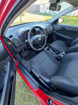 Hyundai I 30  1,4 i 16 V - 19