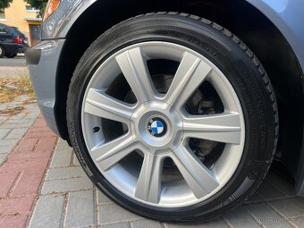 BMW E46 2.2i 125KW /ALU-R17/ŠÍBR/SPORTSITZE/FACELIFT/ - 19